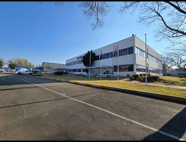 27,810M² WAREHOUSE TO LET IN ELANDSFONTEIN